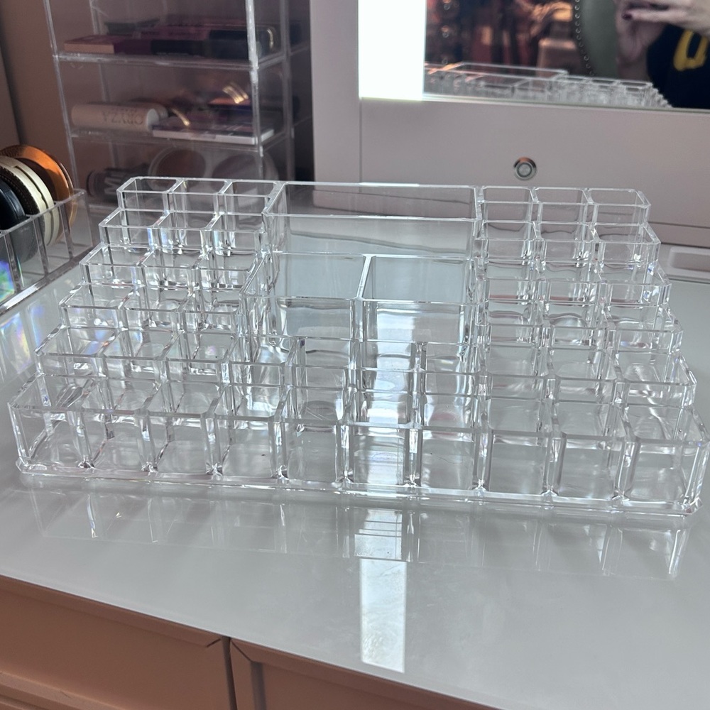 Beauty organizer